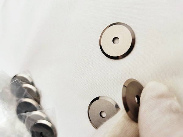 光(guang)纖(xian)切割(ge)刀(dao)片，單刃(ren)3000次以上